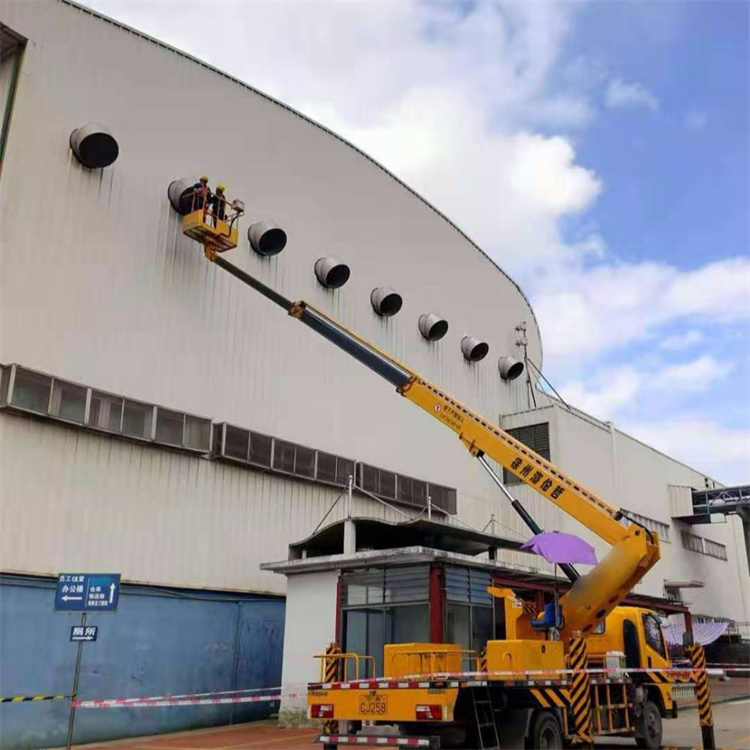 大名县高空作业车出租服务：专业广告牌安装解决方案