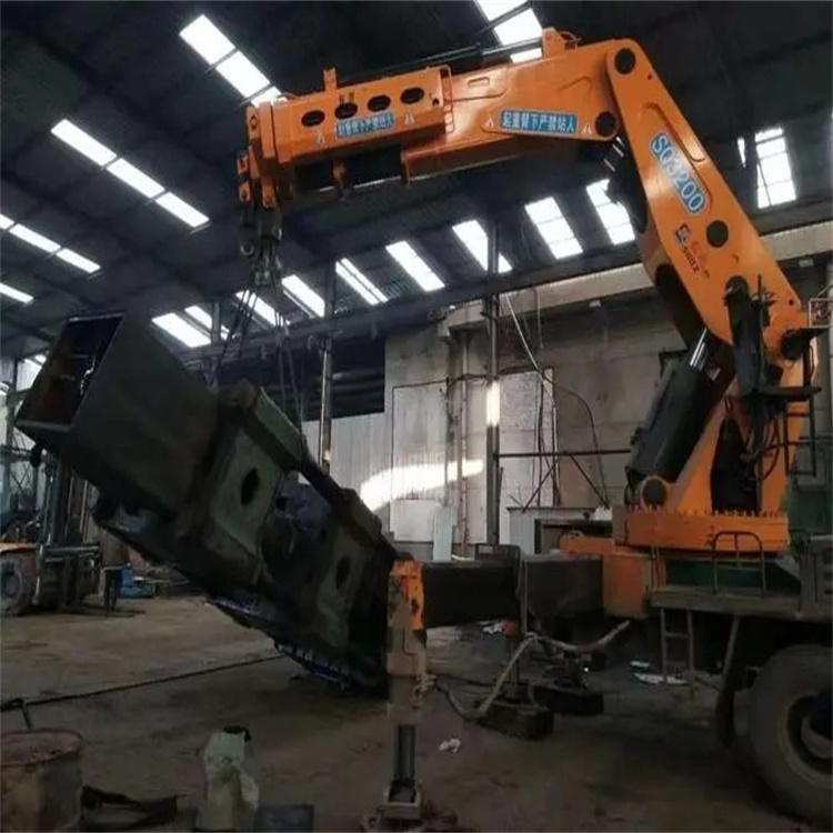 大名县200吨折臂吊出租